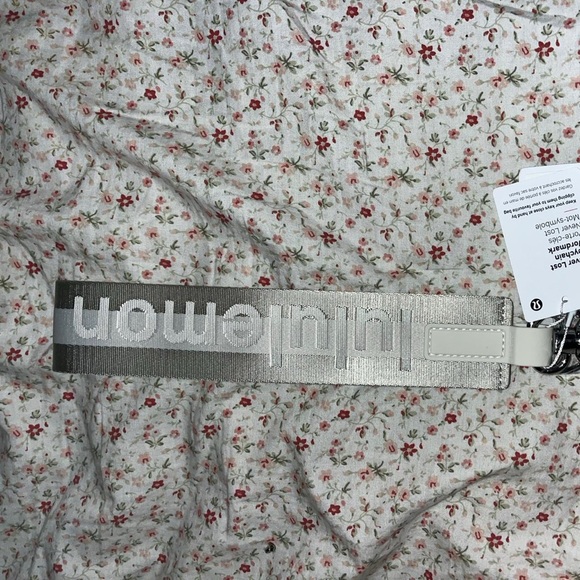Lululemon Never Lost Keychain - Picture 1 of 2